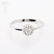 Ring in 18k white gold with diamonds