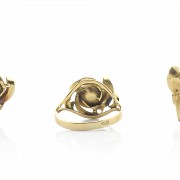 Conjunto de anillo y pendientes, oro amarillo de 18 k y perlas