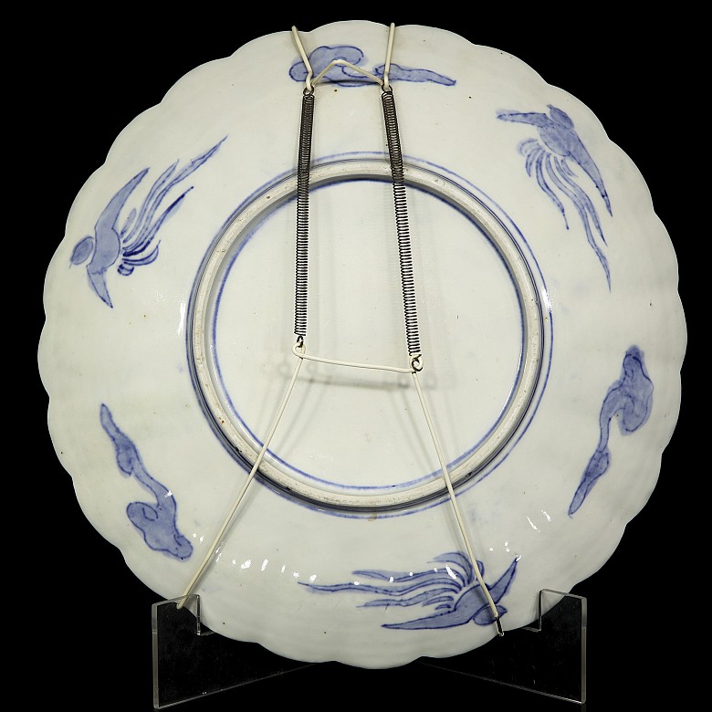Plato japonés de porcelana esmaltada. período Meiji - 5