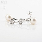 Pendientes en oro blanco 18k con perlas blancas y diamantes. - 4