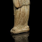 Dama china de cerámica policromada, dinastía Tang (618 - 906)