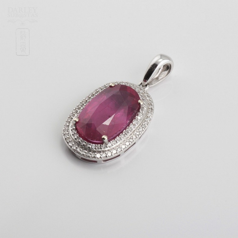 Pendant with ruby6.32cts and diamonds 0.31cts in  White Gold