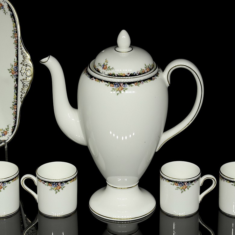 Wedgwood English porcelain coffee set, 20th century - 2