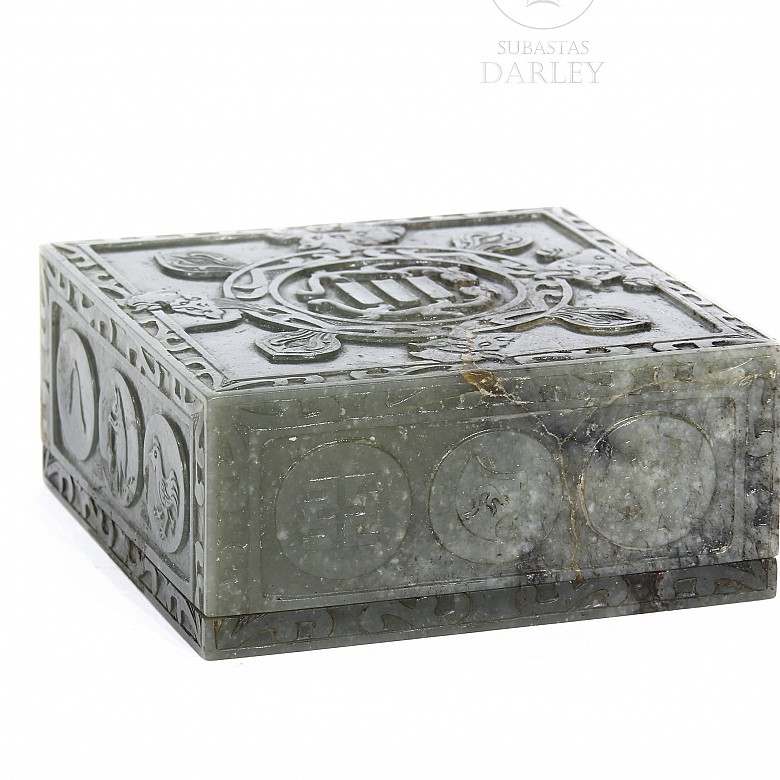 Carved jade box, 20th century