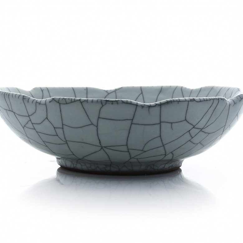 Glazed ceramic bowl in grayish glaze, 20th century - 1