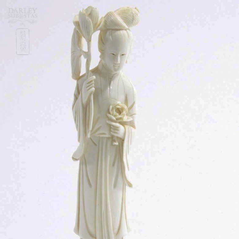 Lady of Ivory from China - 7