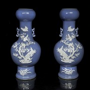 Pareja de jarrones azules, dinastía Qing