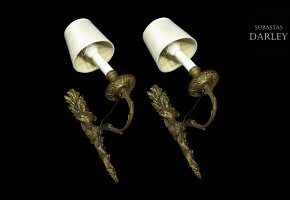 Pair of sconces with busts, 20th century