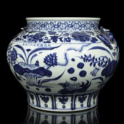 Vase with handles, blue and white, Yuan style