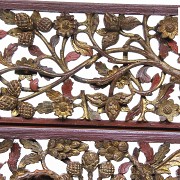 Tres dinteles decorativos de madera, Peranakan, pps.s.XX - 2