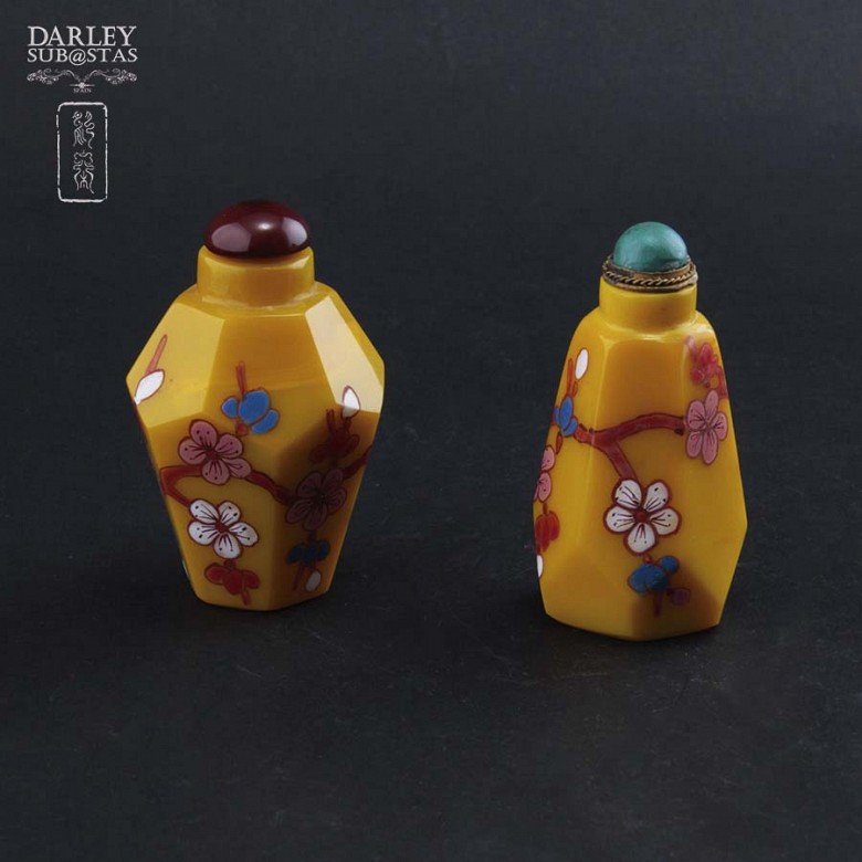 Dos botellas de rape cristal de Pekín - 2