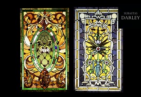 Dos vidrieras con marco, estilo victoriano, S.XX