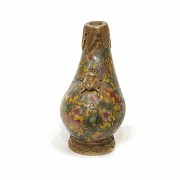 Botella de rapé en vidrio esmaltado, con sello Qianlong.