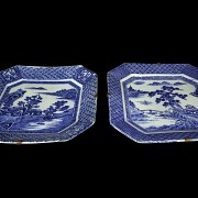 Two octagonal Cantonese trays, mid-19th century