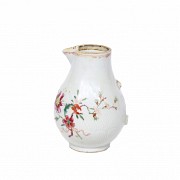 Enameled Chinese jug, rose family, 18th century.