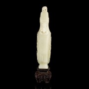 Elegante jarrón de jade con dos anillas, dinastía Qing