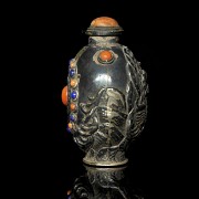 Embossed silver snuff bottle, Qing Dynasty