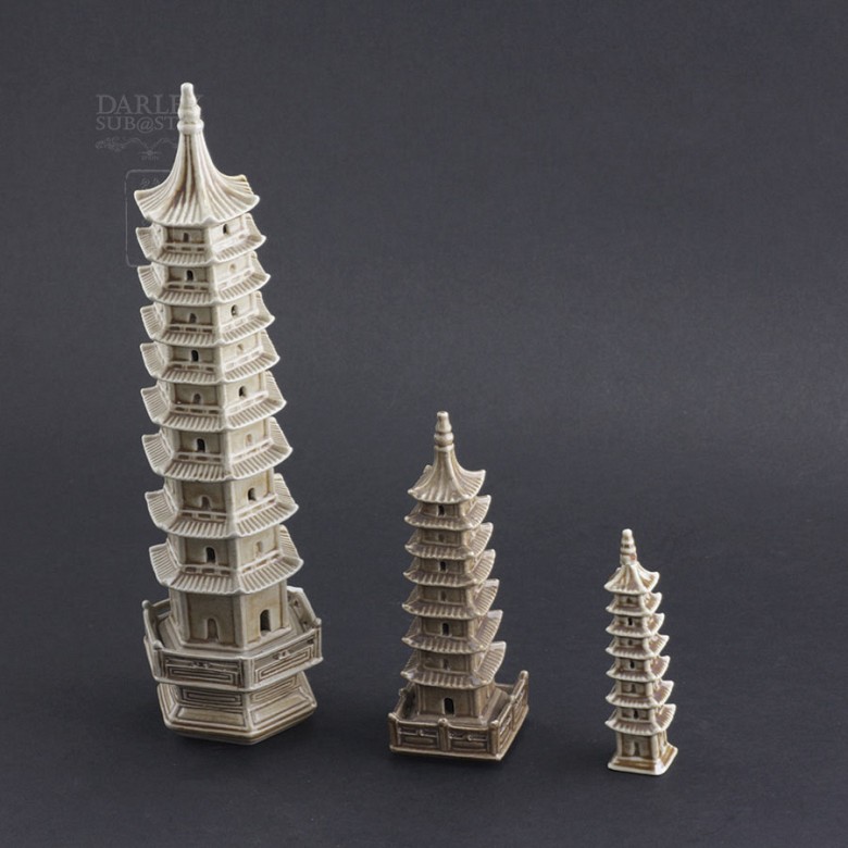 Three Pagodas ceramic - 1