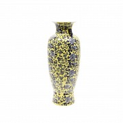 Large chinese porcelain vase, famille yellow with blue and white peonies, 20th century
