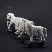 Eight horses collection Ivory - 3