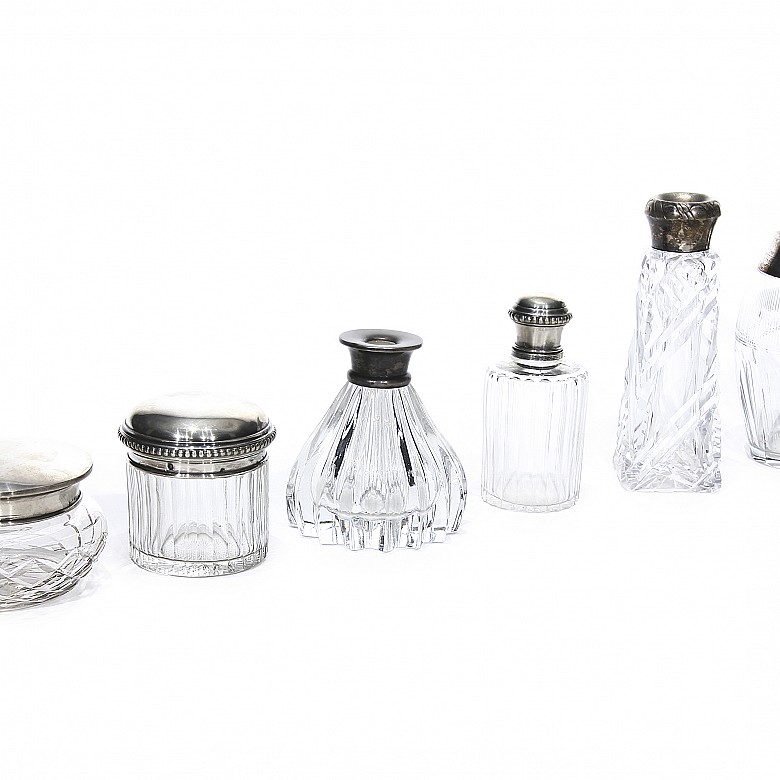 Lot of glass and silver vessels, 20th century med.s.