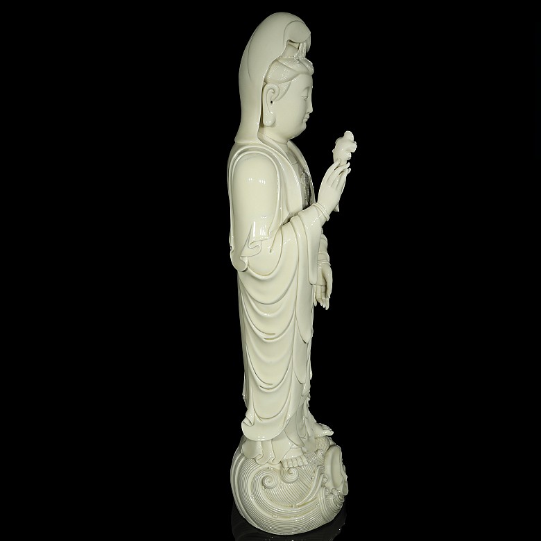 Escultura de Guanyin en porcelana vidriada, S.XX - 8