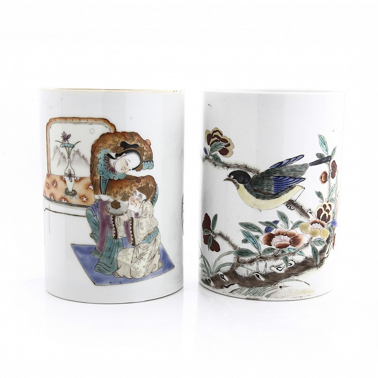 Two glazed porcelain vessels, Qing dynasty.
