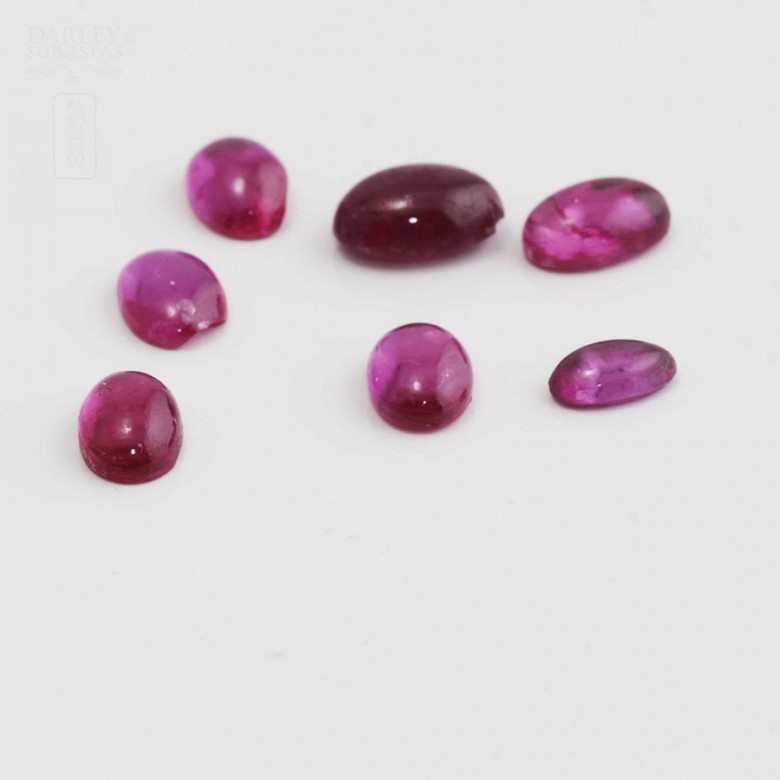 Lot composed of 7 rubies, in carved cap, total weight of 5.20cts. - 3