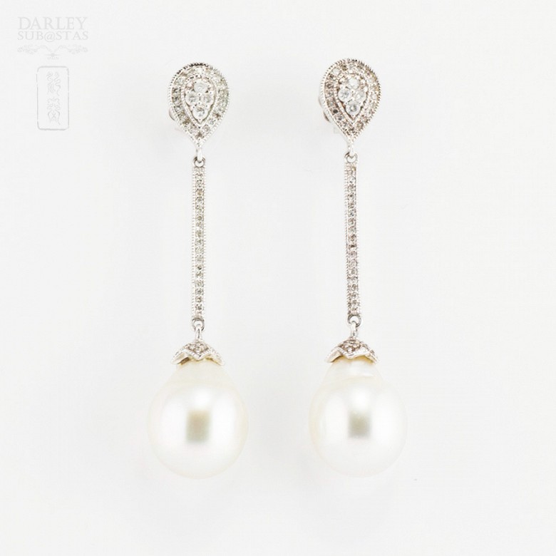 Elegant earrings with 0.46cts diamonds and Australian pearl - 4
