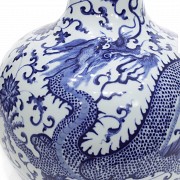 Vase with dragon, blue and white, 20th century