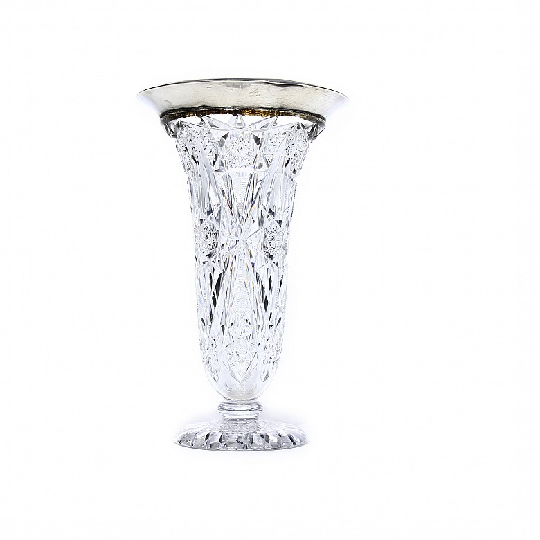 Carved glass vase with English silver rim, early 20th century - 1