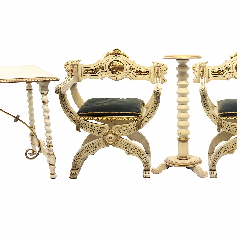 Group of furniture in white and gold. - 2