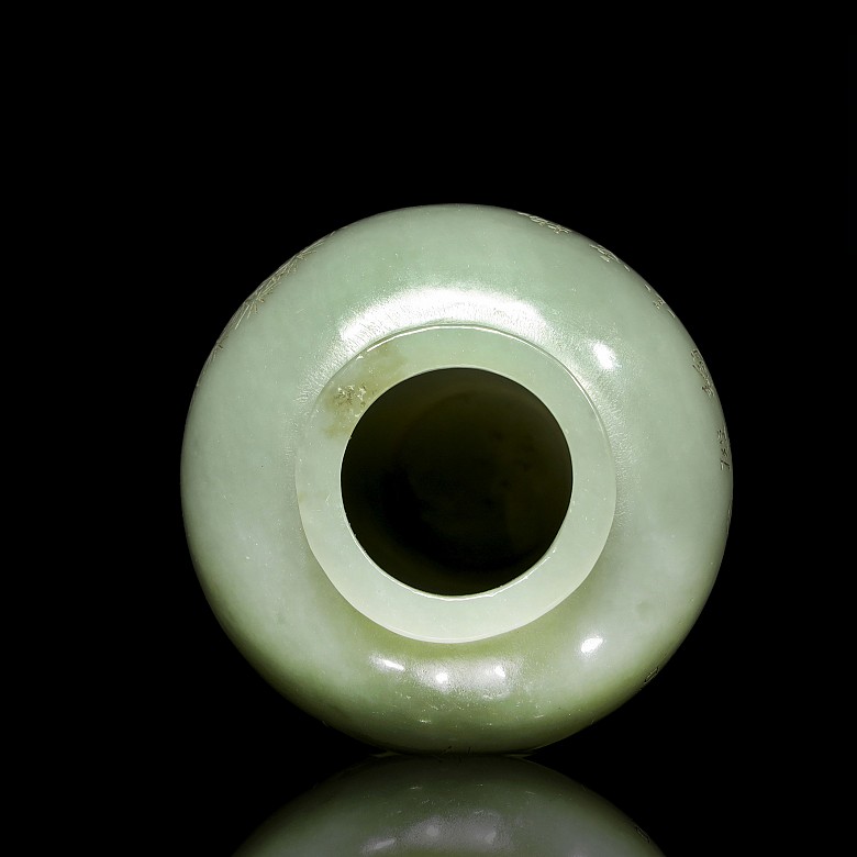 Small jade vase, with Qianlong mark - 3