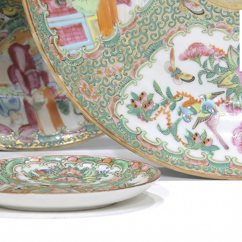 Lote de cinco platos de porcelana, Cantón, s.XIX-XX