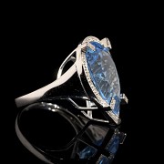 Ring in 18k white gold with topaz and diamonds - 1