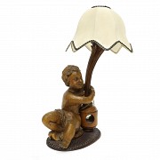 Vicente Andreu. Wooden lamp with sculpture, 20th century.