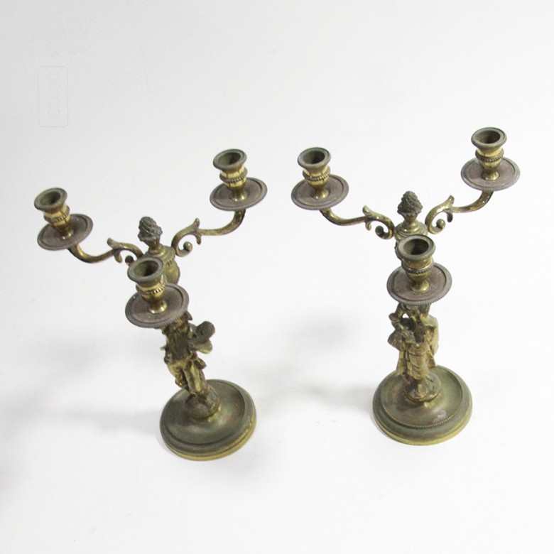 Pair of bronze candlesticks - 2