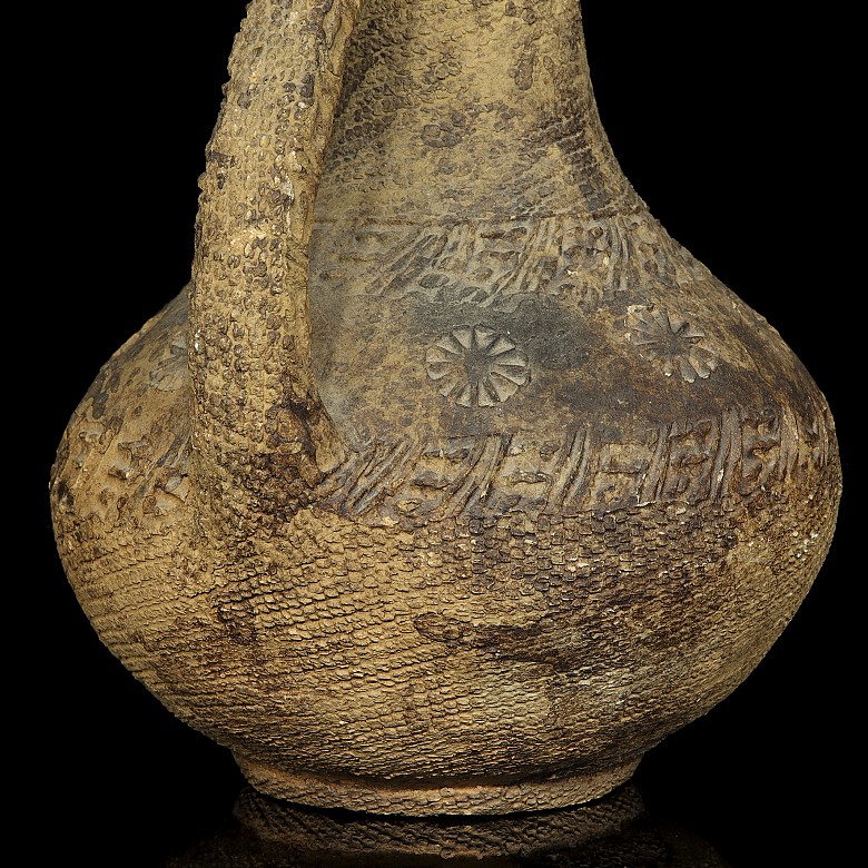 Islamic-style ceramic jug - 4