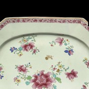 Polychrome porcelain tray and tureen, 20th century