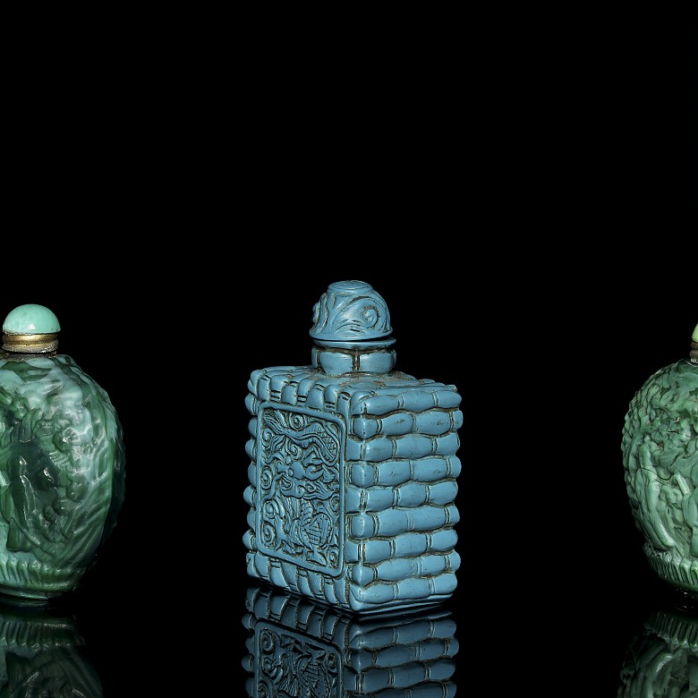 Set of three snuff bottles, 20th century - 1