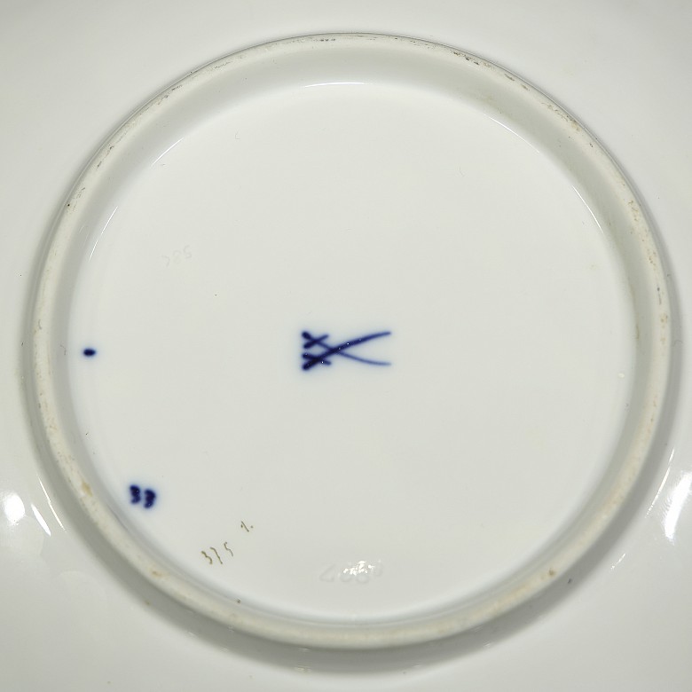 Decorative porcelain dish, Meissen 19th - 20th century