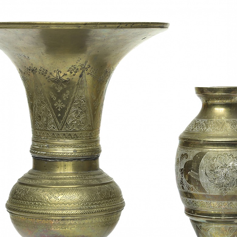 Two brass vases, Indonesia, 19th - 20th century - 2