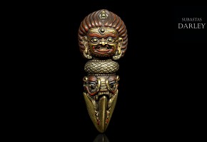Instrumento ritual de cobre policromado, dinastía Qing