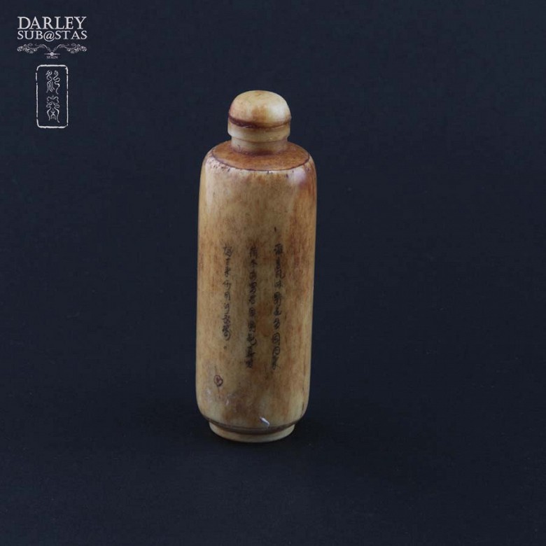 Monkfish bottle carved bone - 1