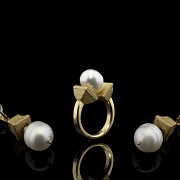18k yellow gold and pearls earrings and ring set - 3