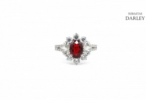 Ring, 18k white gold with 2.04ct natural ruby and diamonds