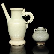 Dos piezas de cerámica vidriada, estilo Song
