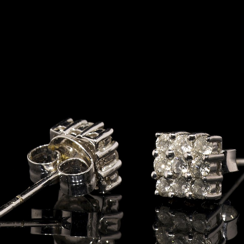 Pendientes modelo dormilona en oro blanco 18 k y diamantes - 1