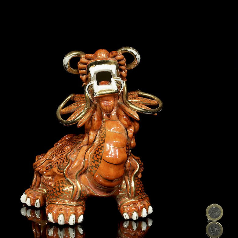 Decorative porcelain dragon, 20th century