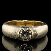 18k yellow gold men's ring with central diamond